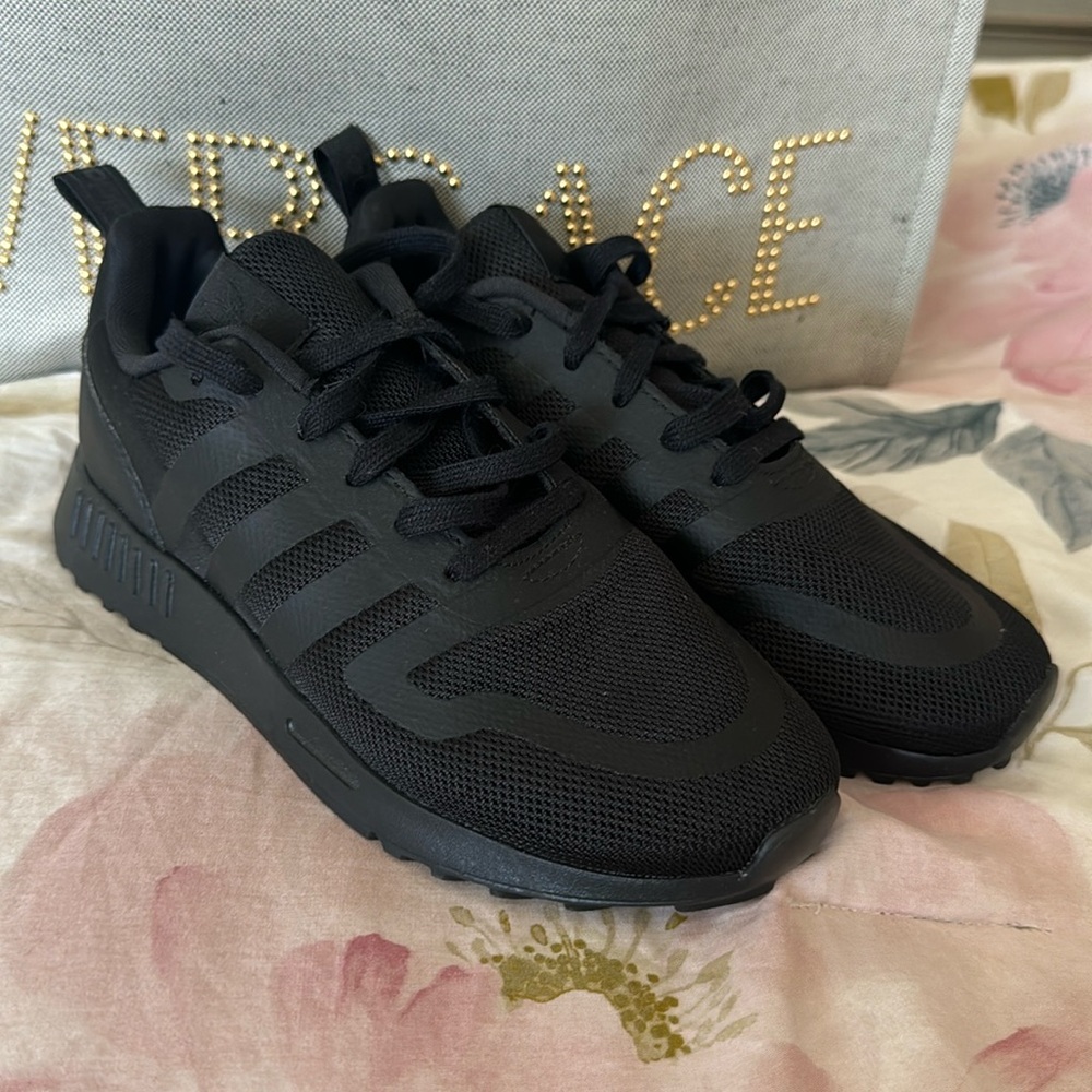 Bland new boys, Adidas sneakers size 2